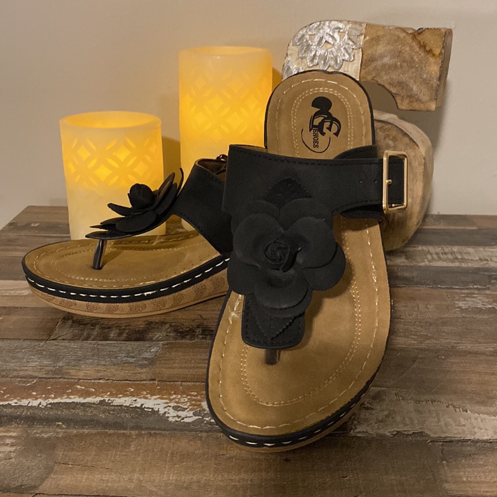 Black Sandals. Women’s Size 7.5